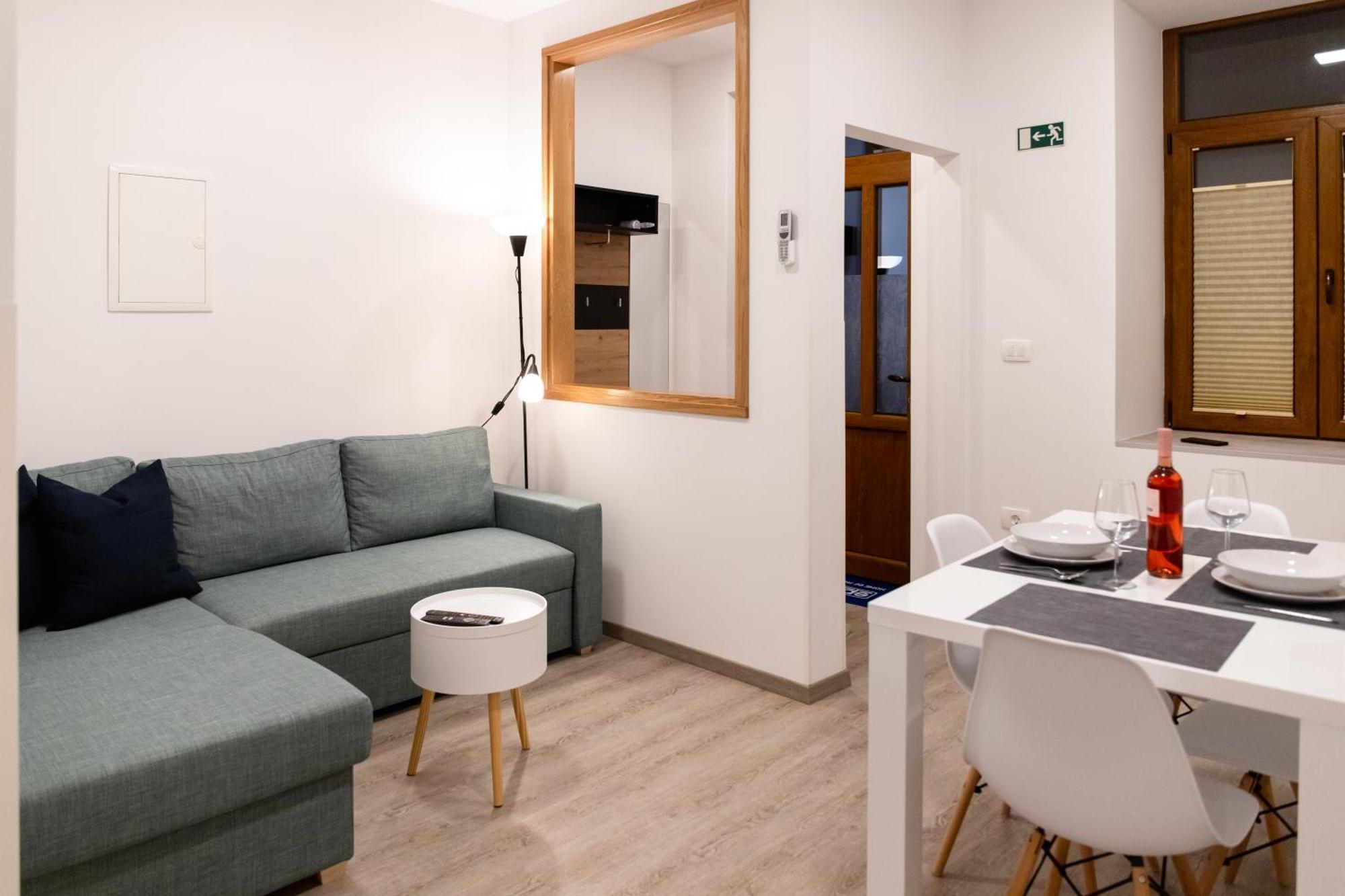 Oliver Street Apartment Vipava Luaran gambar