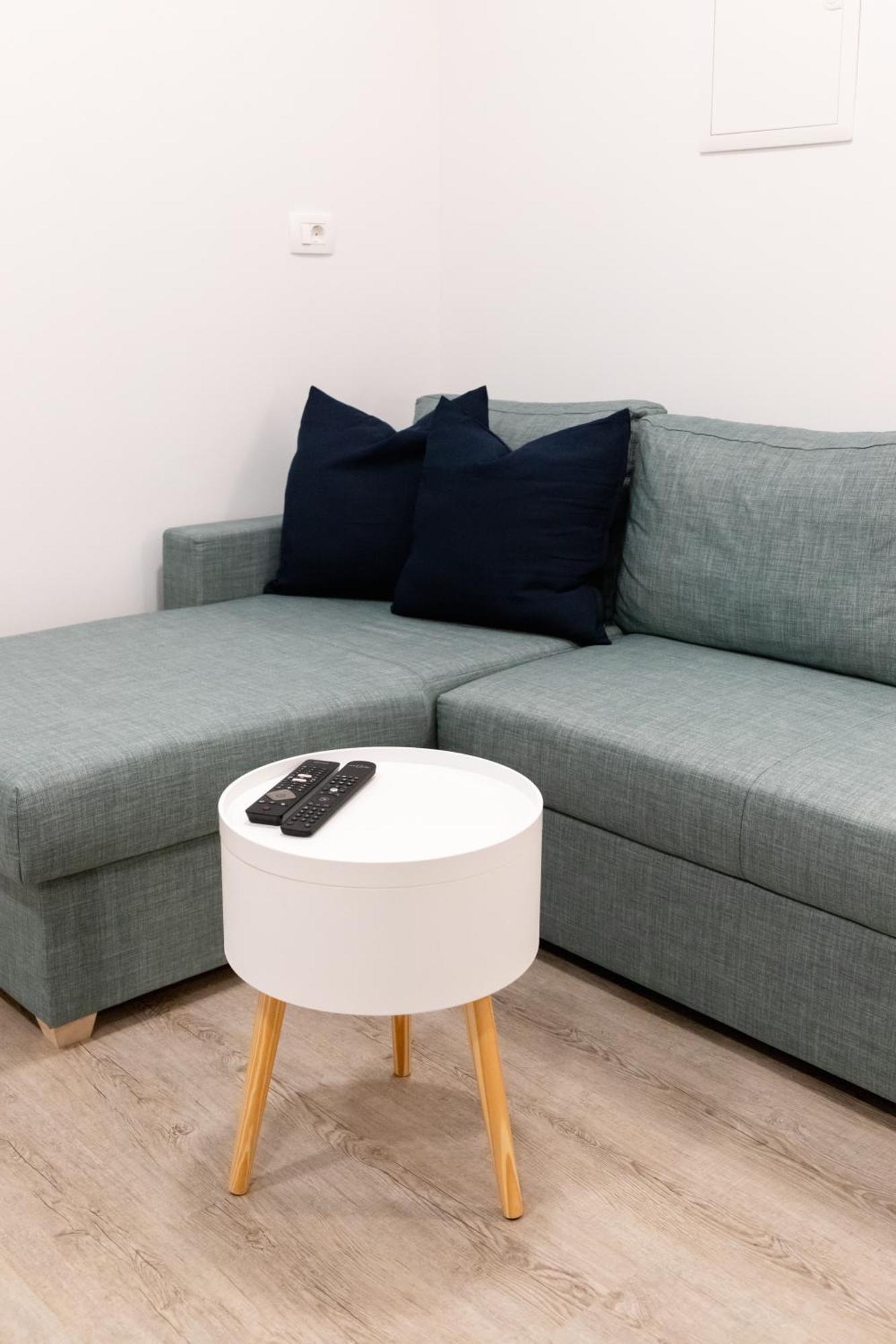 Oliver Street Apartment Vipava Luaran gambar