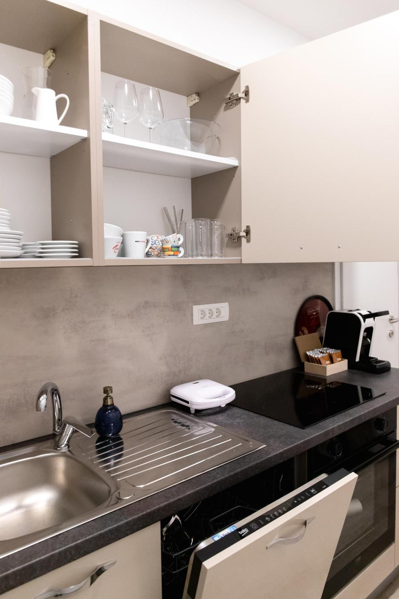 Oliver Street Apartment Vipava Luaran gambar